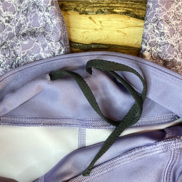 Under Armour Heatgear women’s compression leggings purple medium - Picture 10 of 11